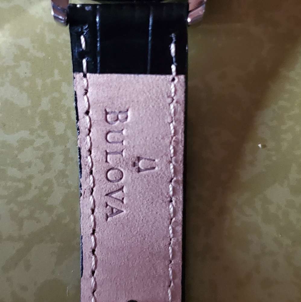 Women's Bulova Watch  NWOT - Picture 5 of 6